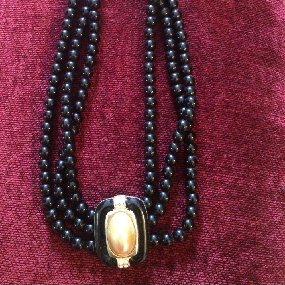 Beautiful, unique vintage necklace